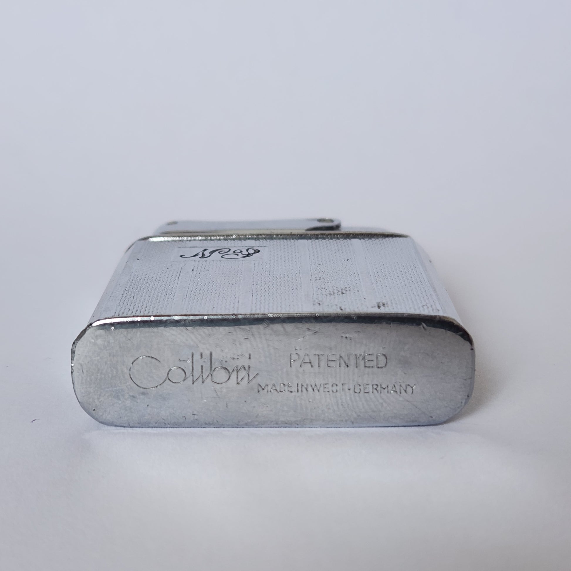 Vintage Colibri petrol lighter