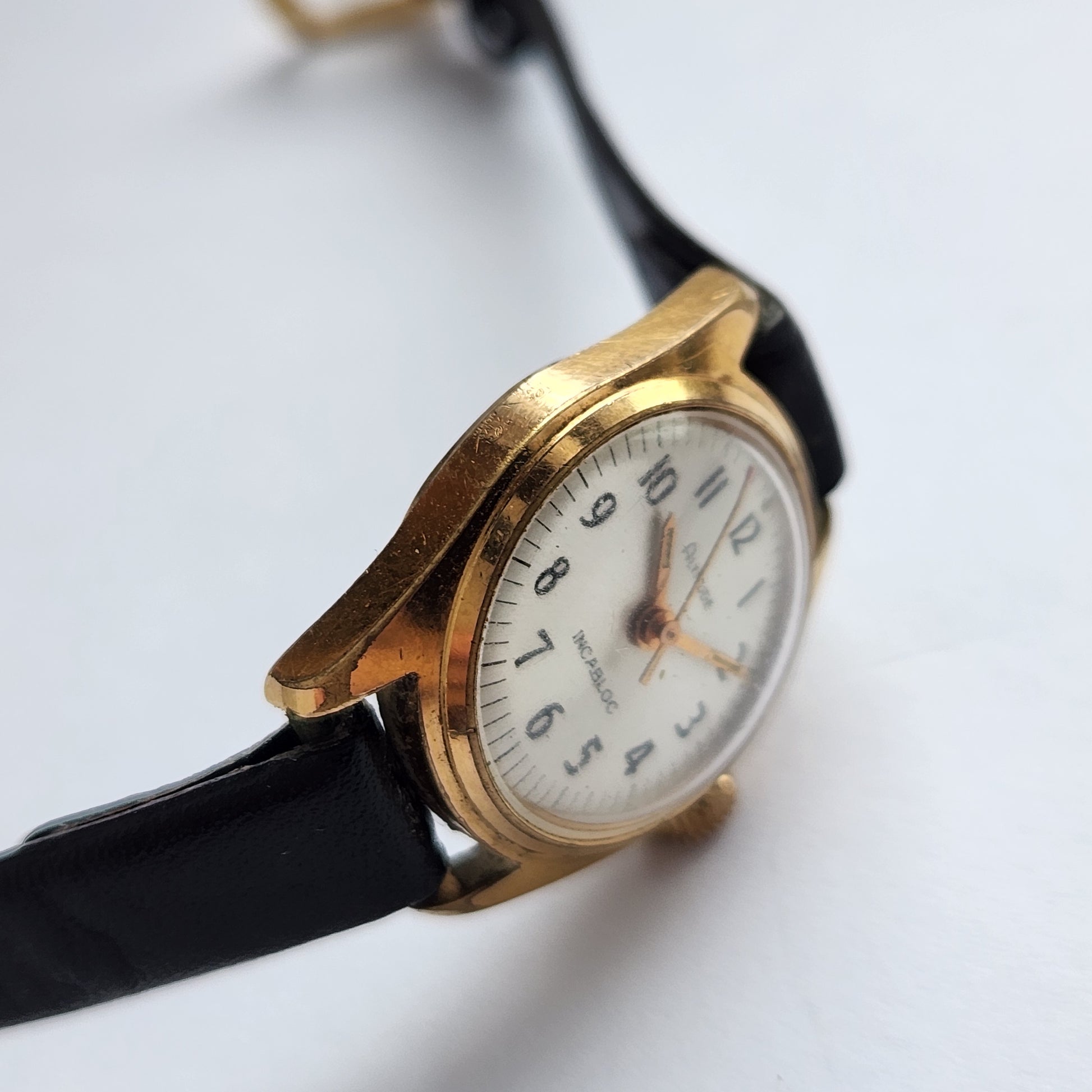 Vintage Altitude Incabloc 1960s women's watch