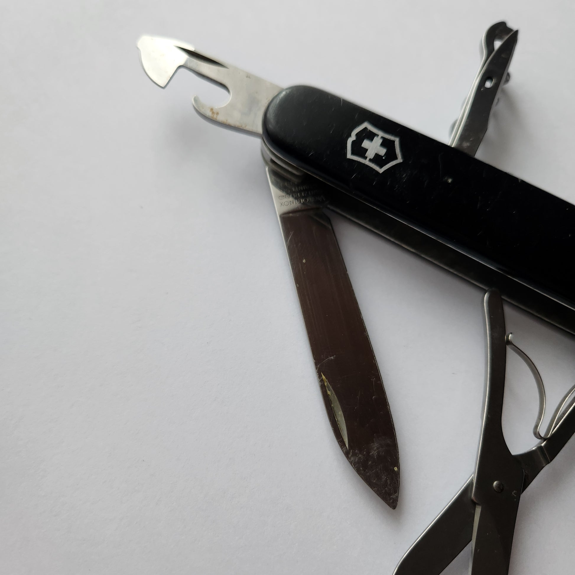 Vintage Black victorinox pocket knife 9cm