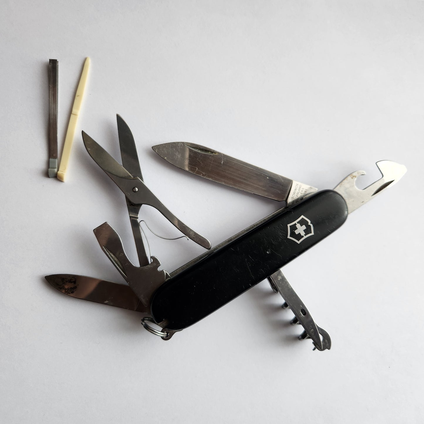 Vintage Black victorinox pocket knife 9cm